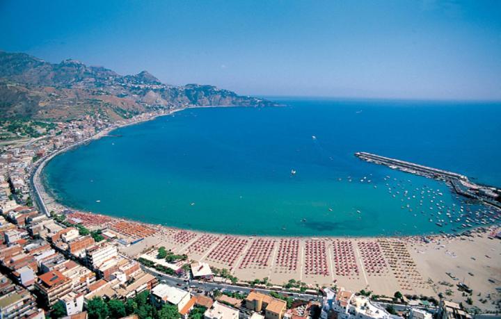 La Casa Di Alessandra Giardini Naxos Exterior photo